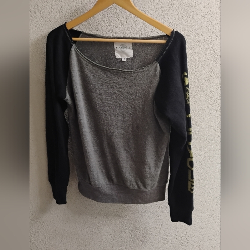 SoulCycle Womens Graphic Logo SLeeve Long Sleeve Sweatshirt Sz S